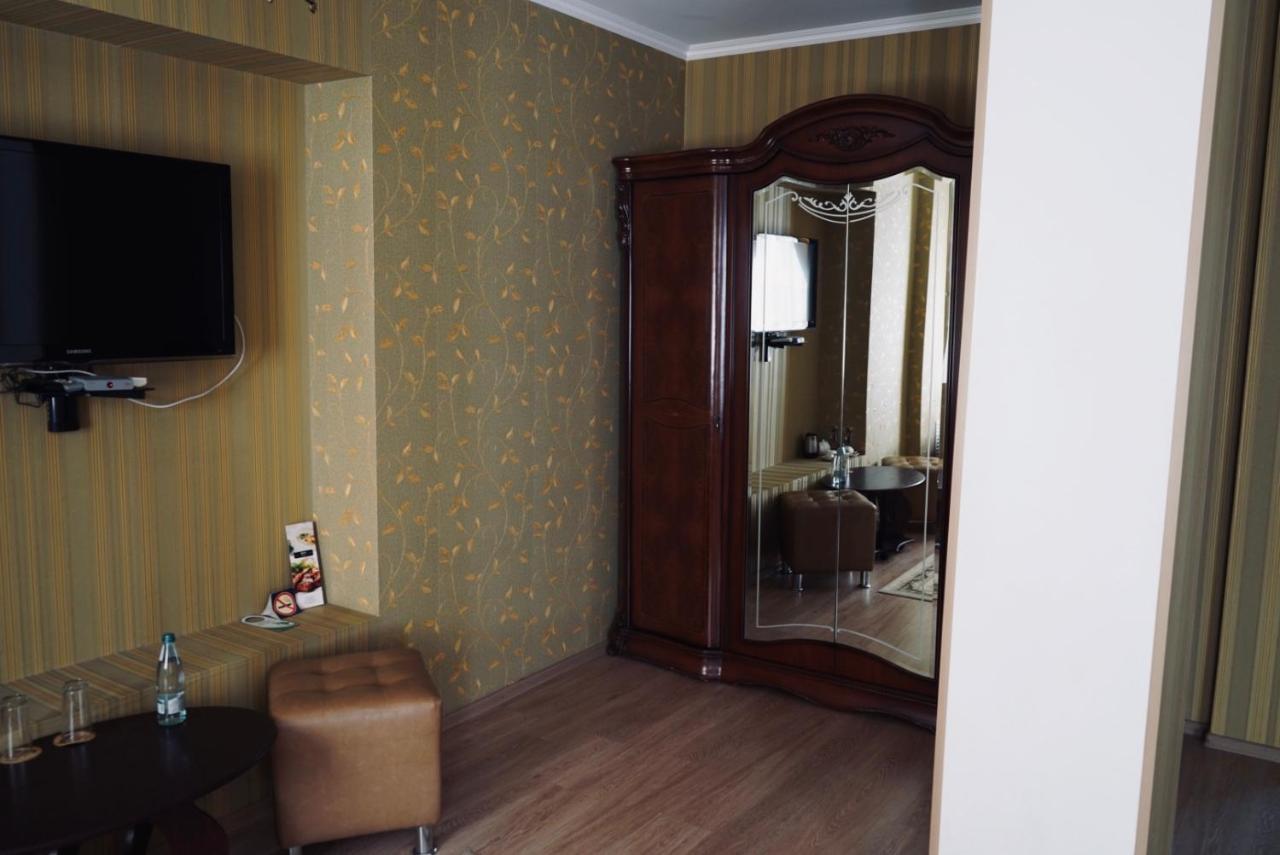 Evropeyskiy Kiev Bagian luar foto