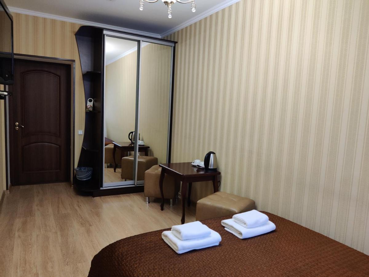 Evropeyskiy Kiev Bagian luar foto