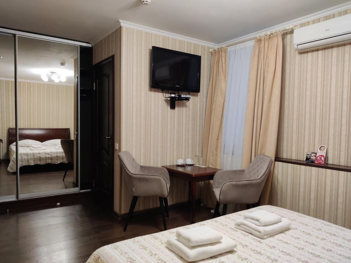 Evropeyskiy Kiev Bagian luar foto